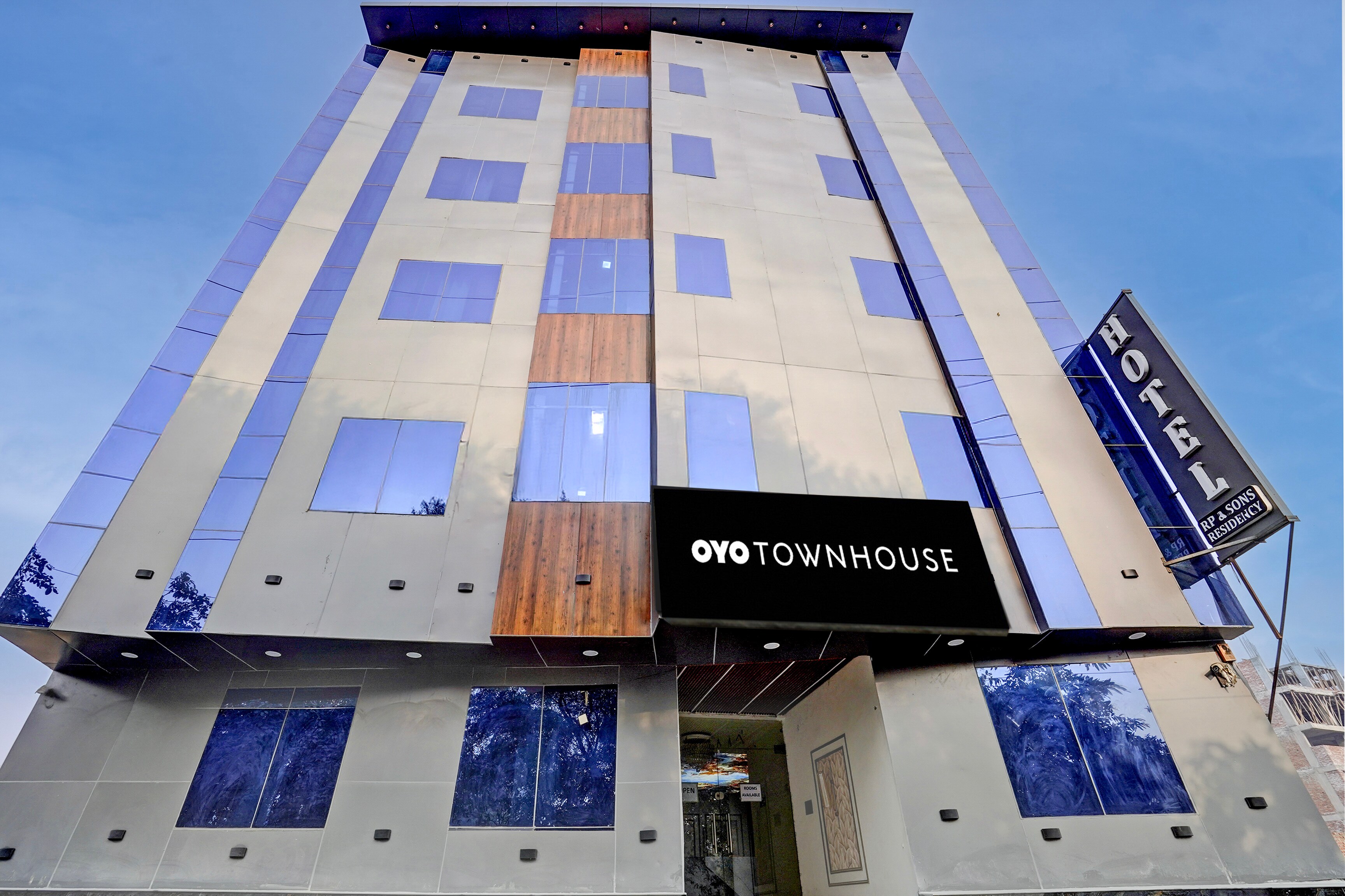 Hotel O Tuesday Suites -Restaurant