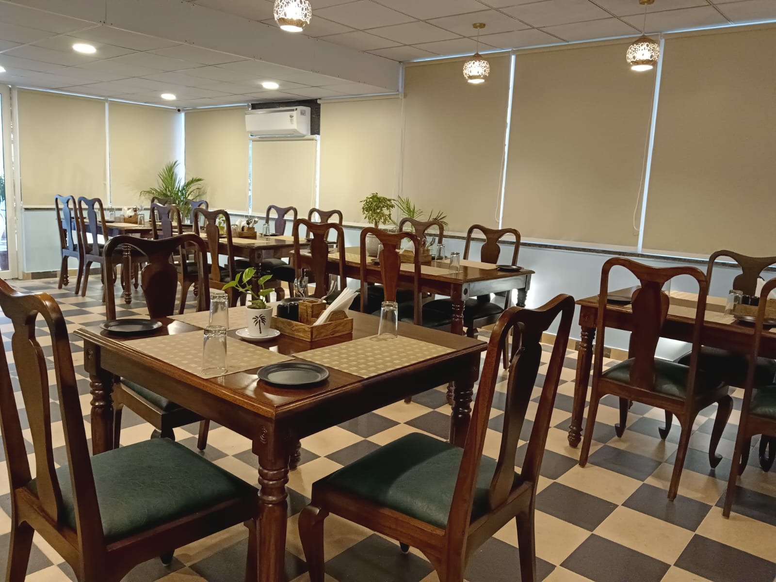 THE NARAYANS RESTAURANT