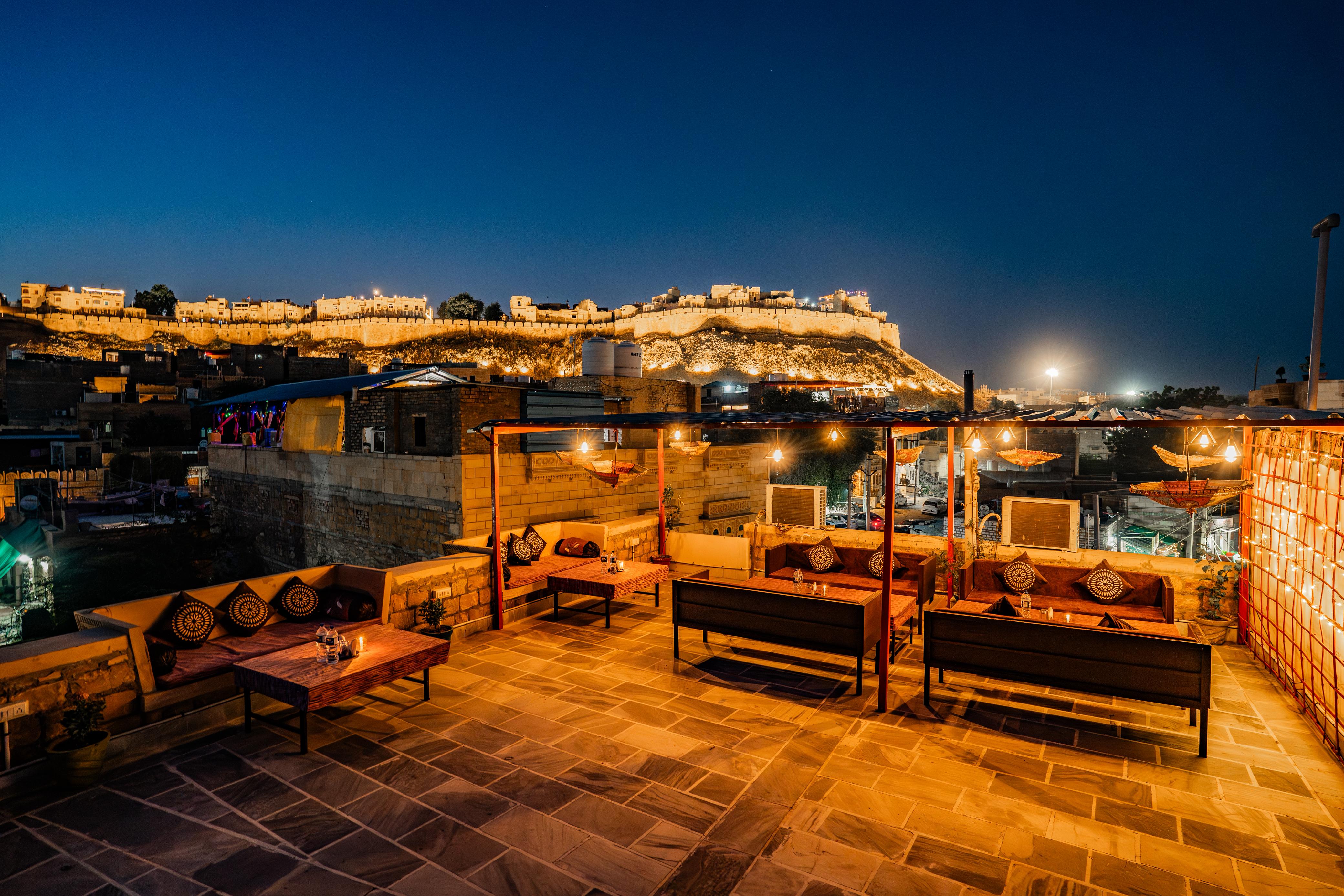 Mantra Fort View Rooftop Restaurant