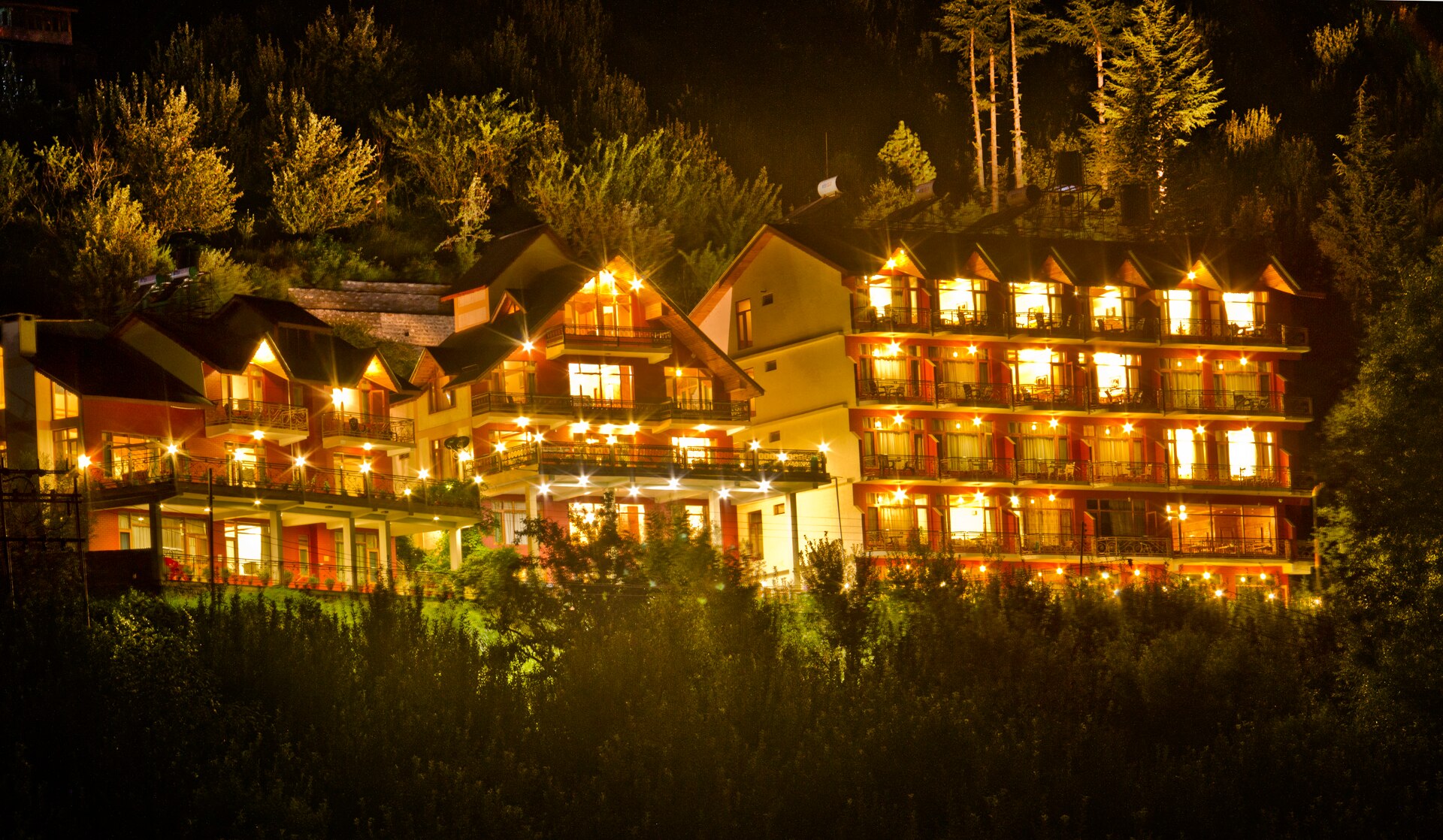 The Holiday Resorts, Cottages & Spa