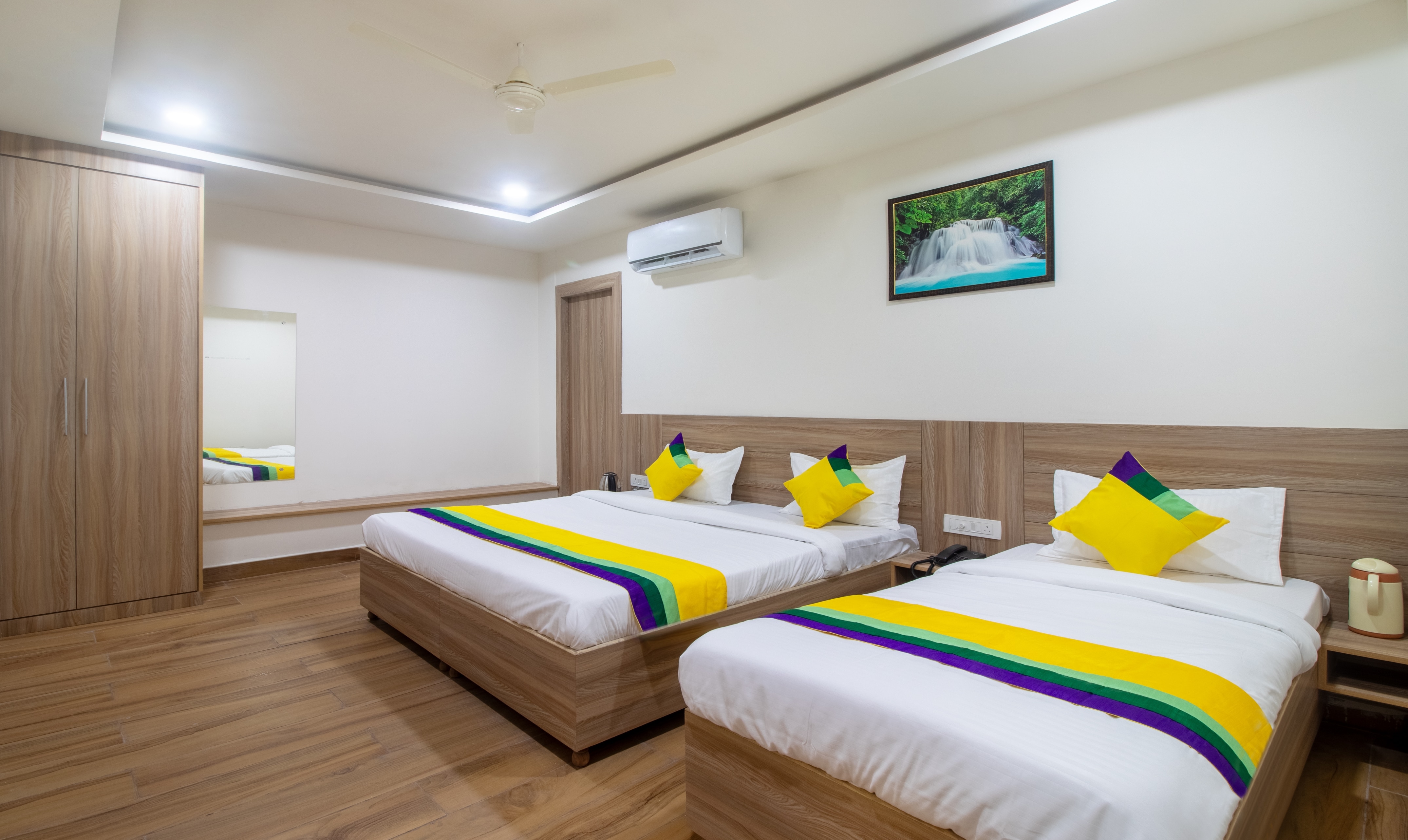 Reviews of Itsy Hotels Krishna Residency, Govardhan Chauraha - Hotel in ...