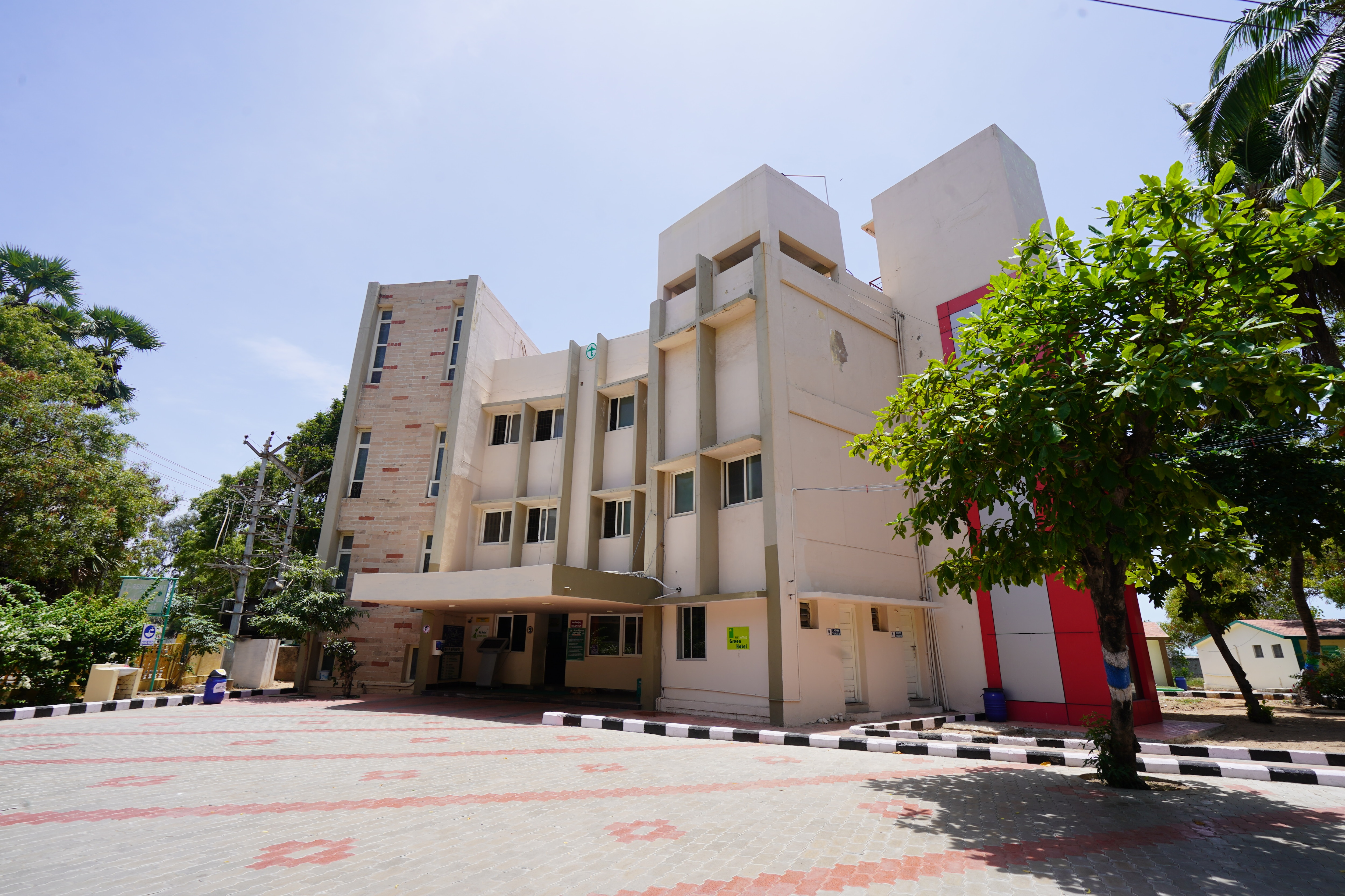 Hotel Tamilnadu - Tiruchendur