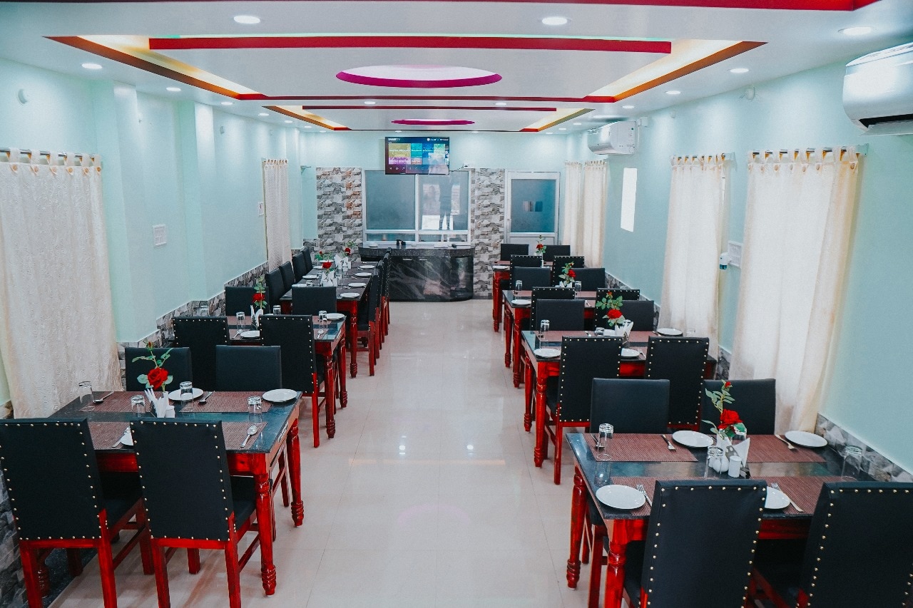 HOTEL AMBIKA GRAND