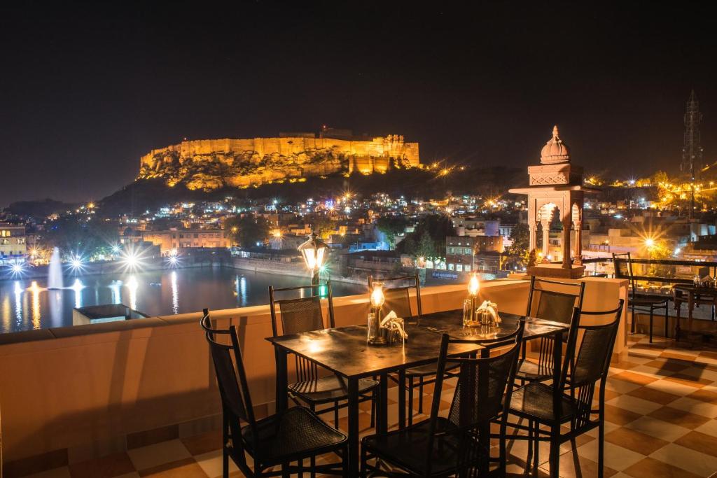 Jee Ri Haveli Rooftop Restaurant