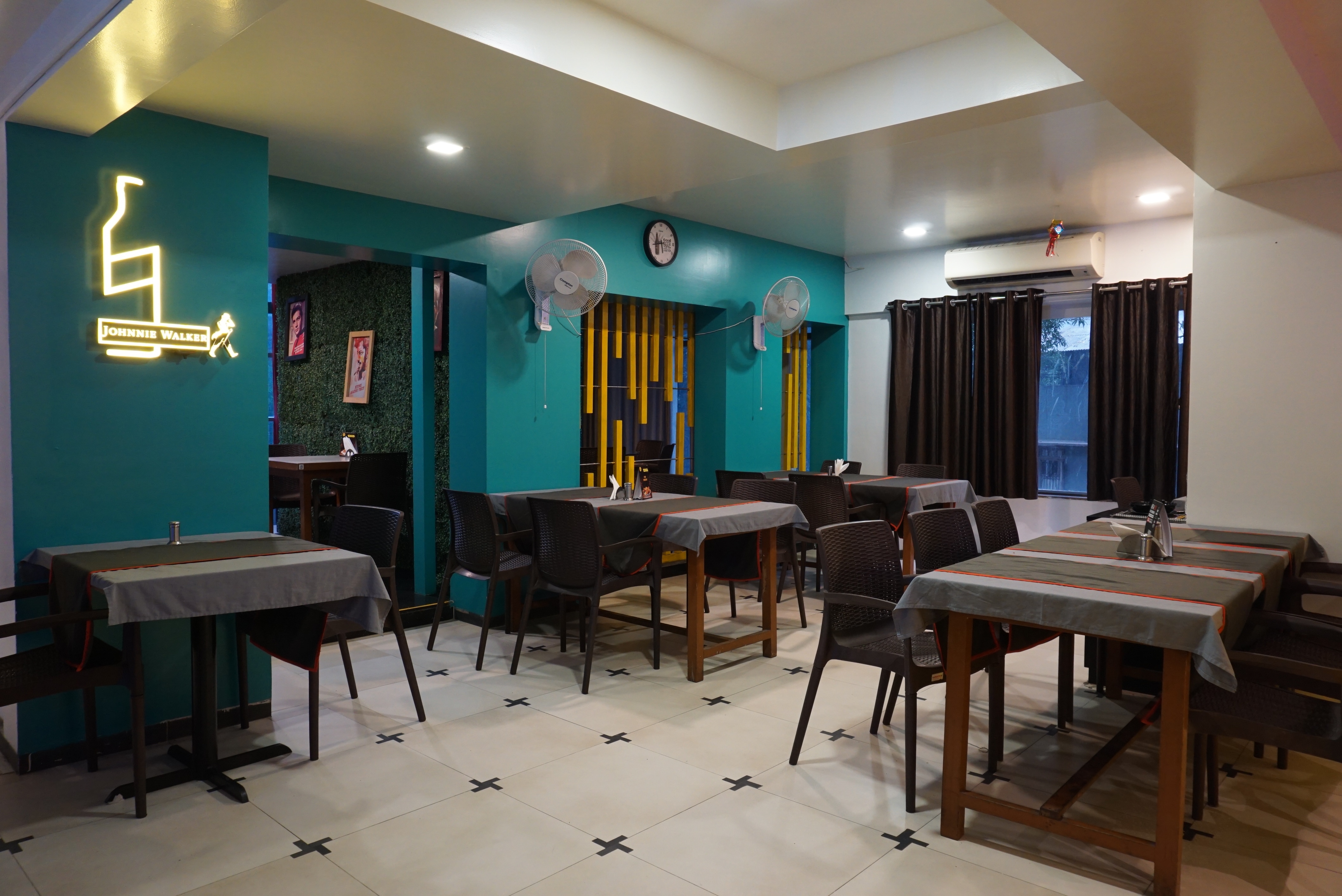 RETRO MADHUSHALA