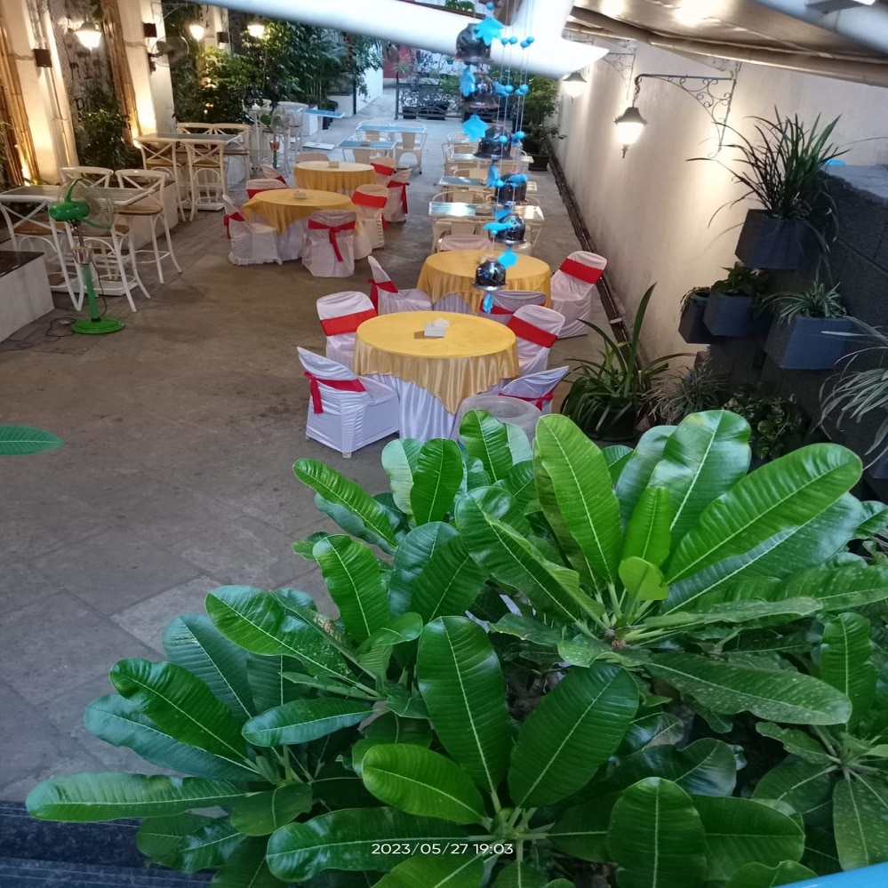 Cafe Aura