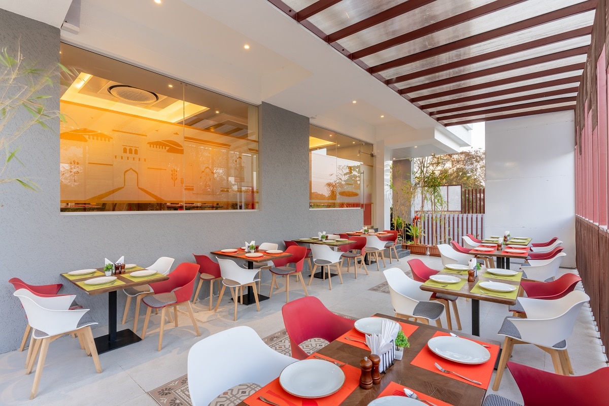 Flames Bar & Grills