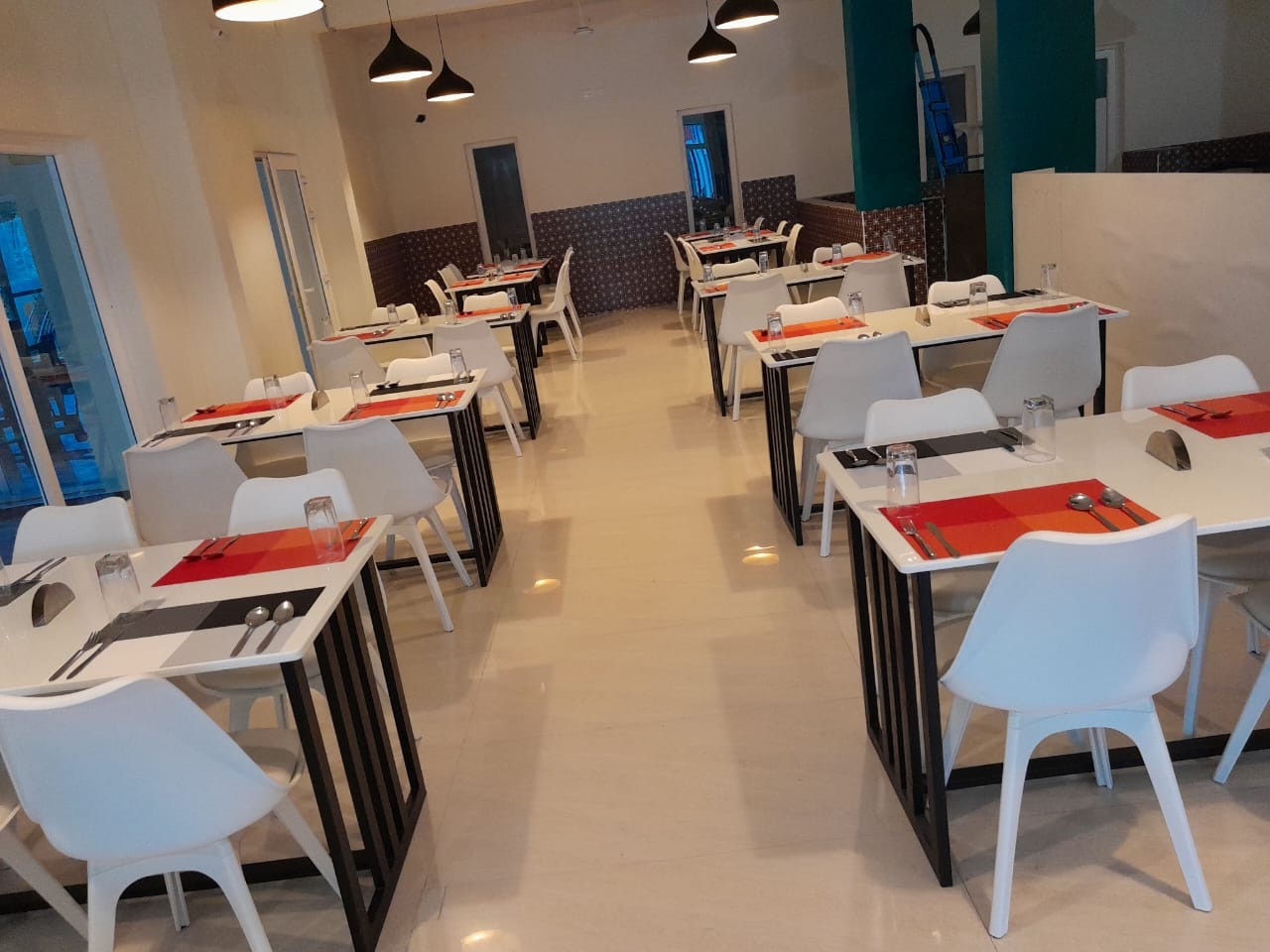 STRINGS RESTAURANT