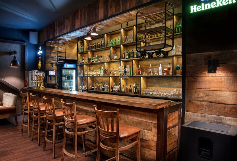 The Liquor Industry - Cafe & Bar