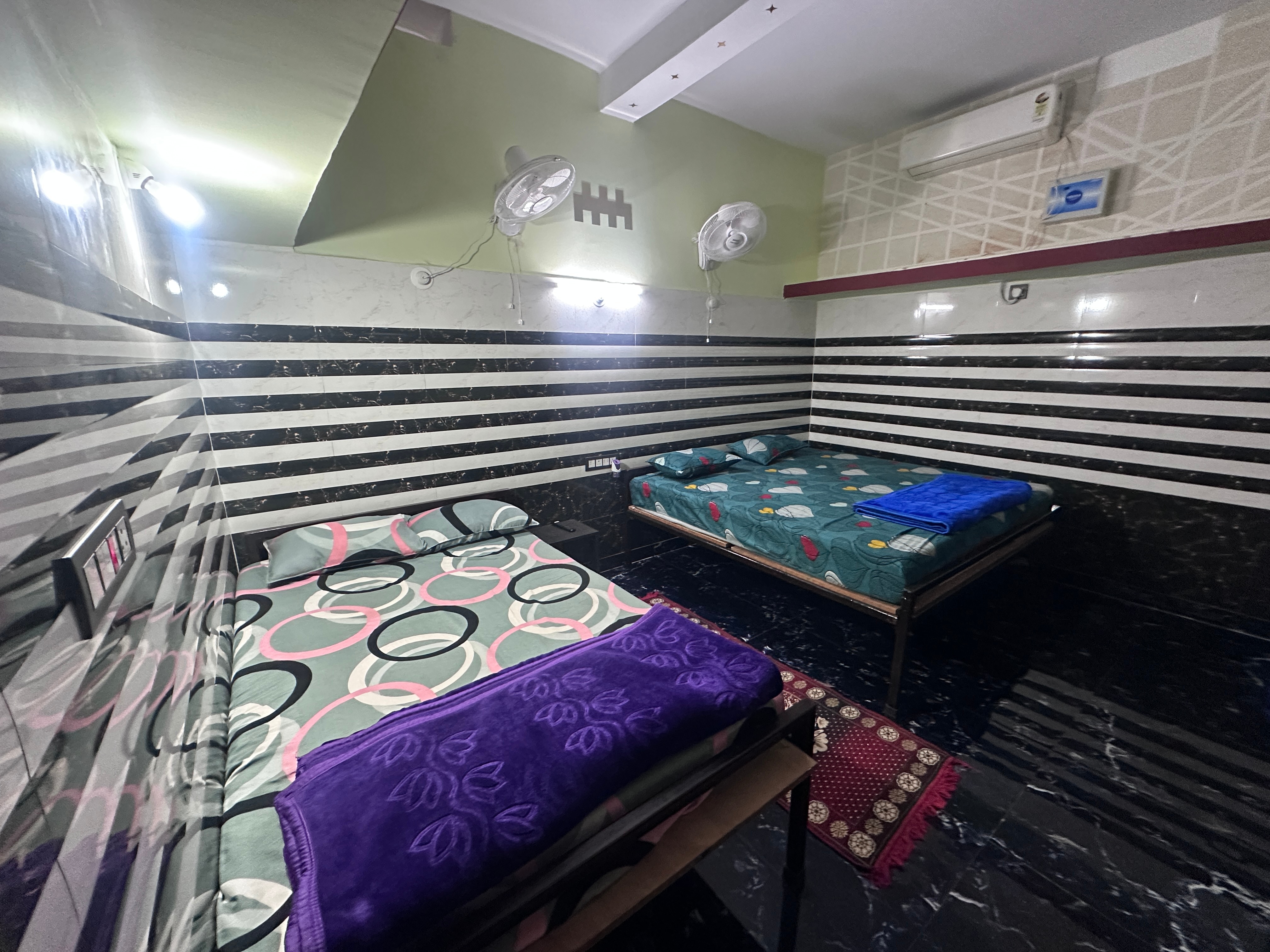Rooms of Hotel gunj palace - Homestay in Ranchi