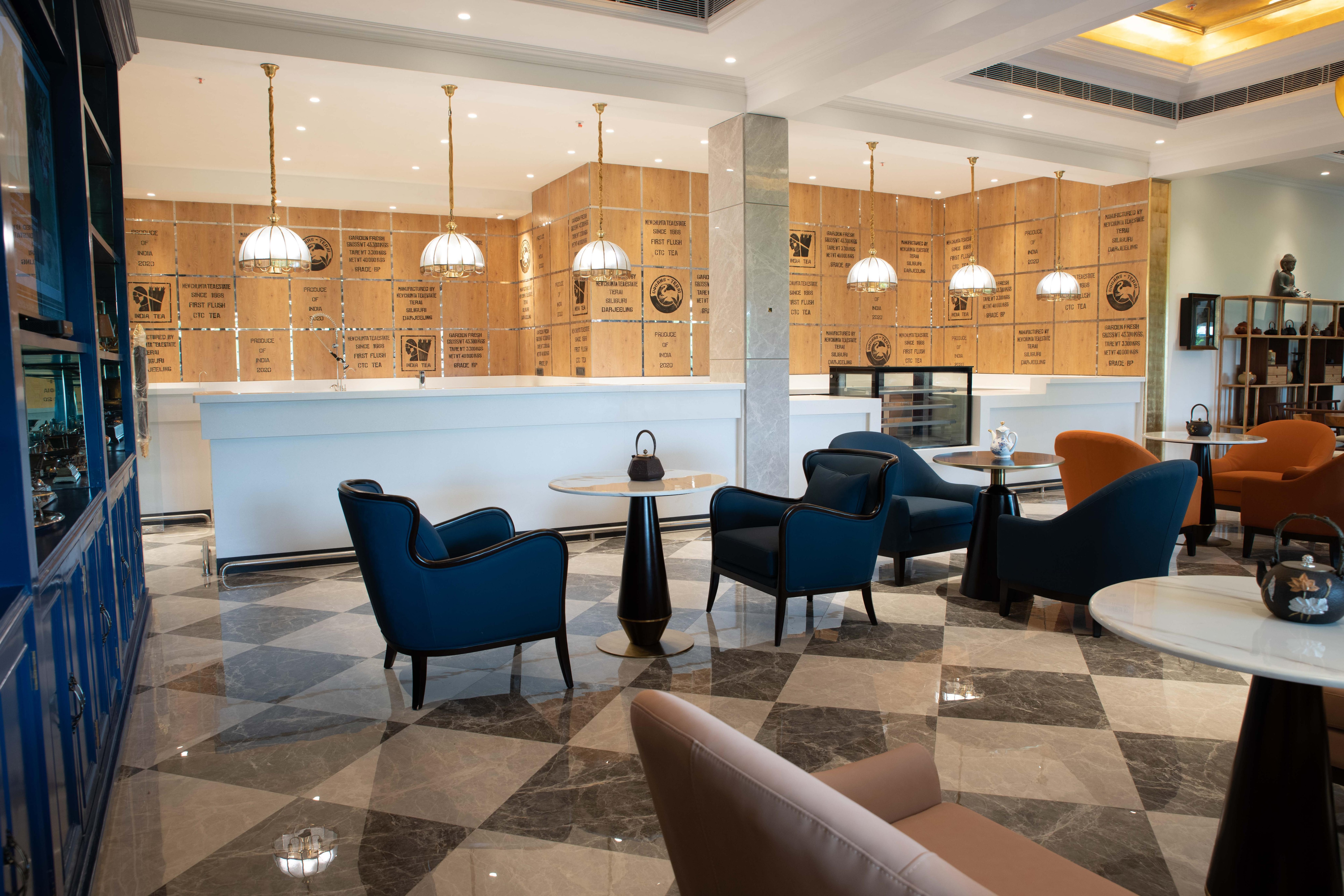 Vintage Bar