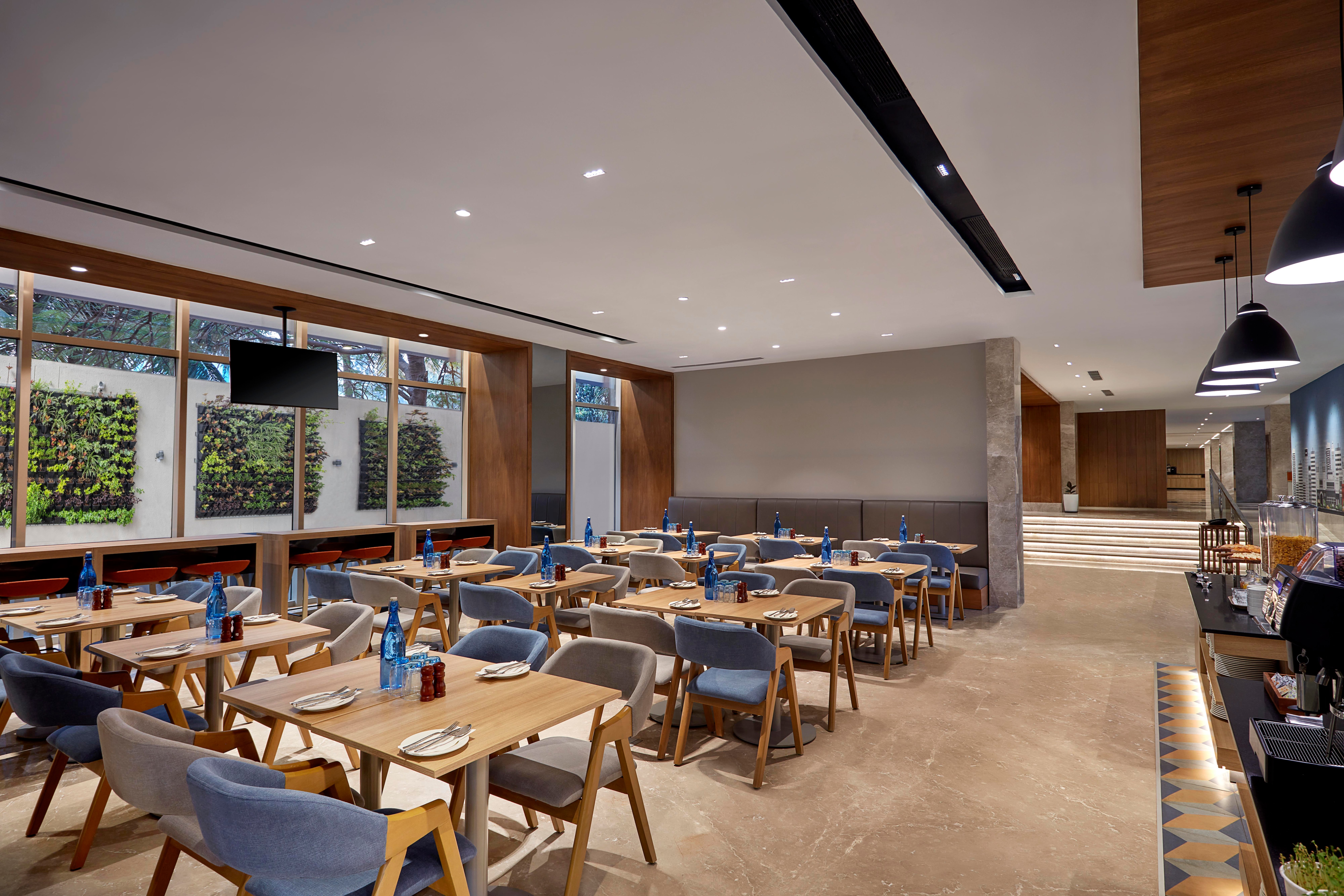 Express Cafe & Bar