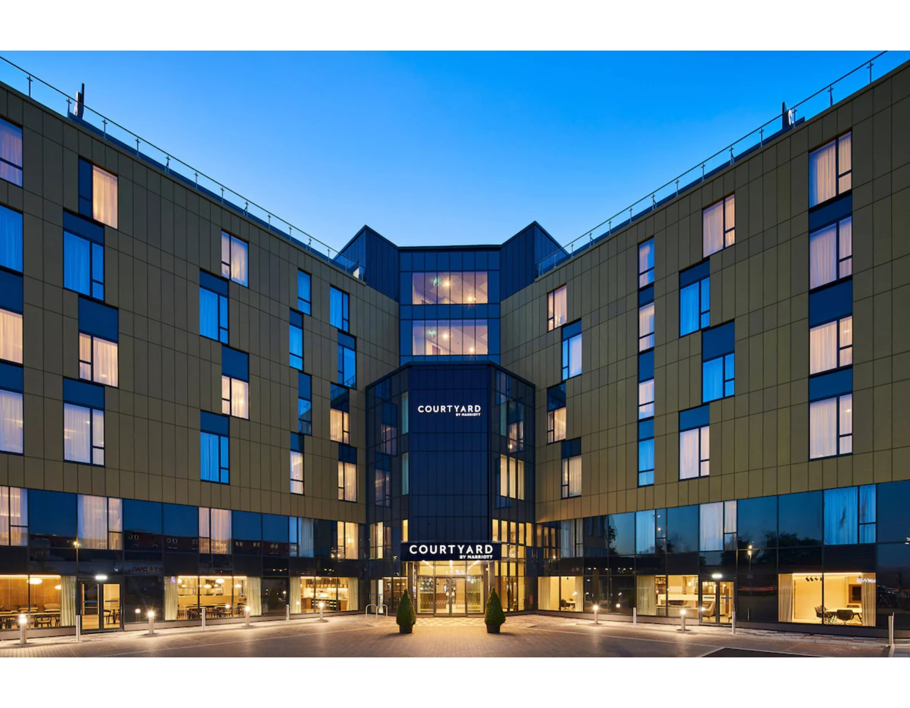 Courtyard by Marriott London Heathrow Airport Hotel London - Reviews