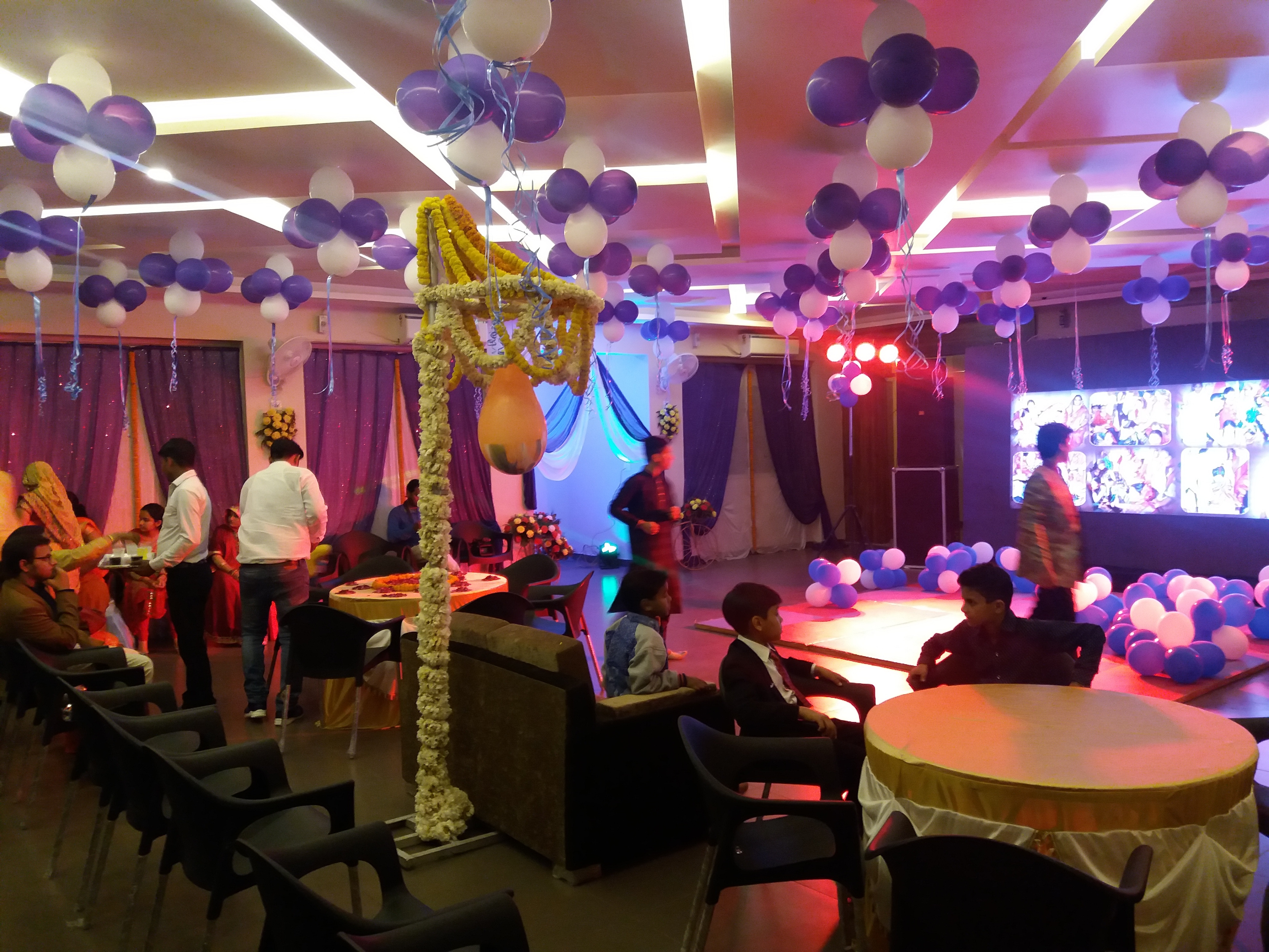 RR SWEETS & RESTAURANT
