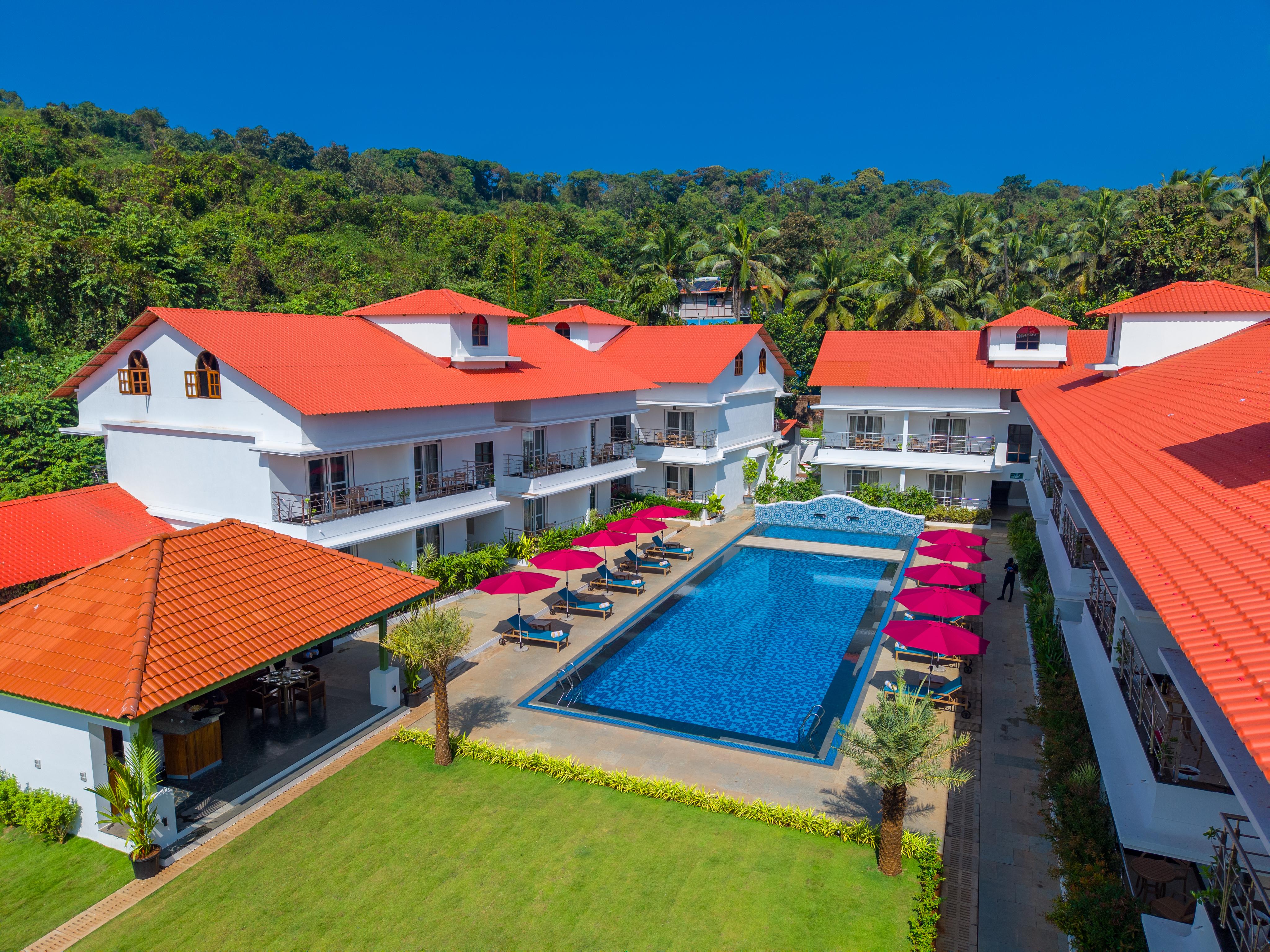 River Deck Baga Beach Front 𝗕𝗢𝗢𝗞 Goa Hotel