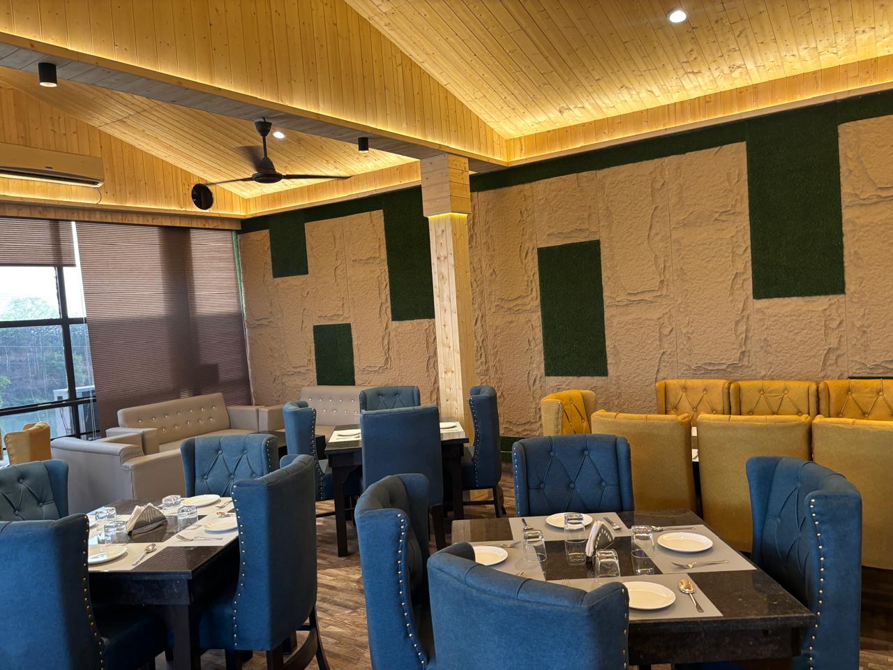 Lakeview Rooftop Restaurant