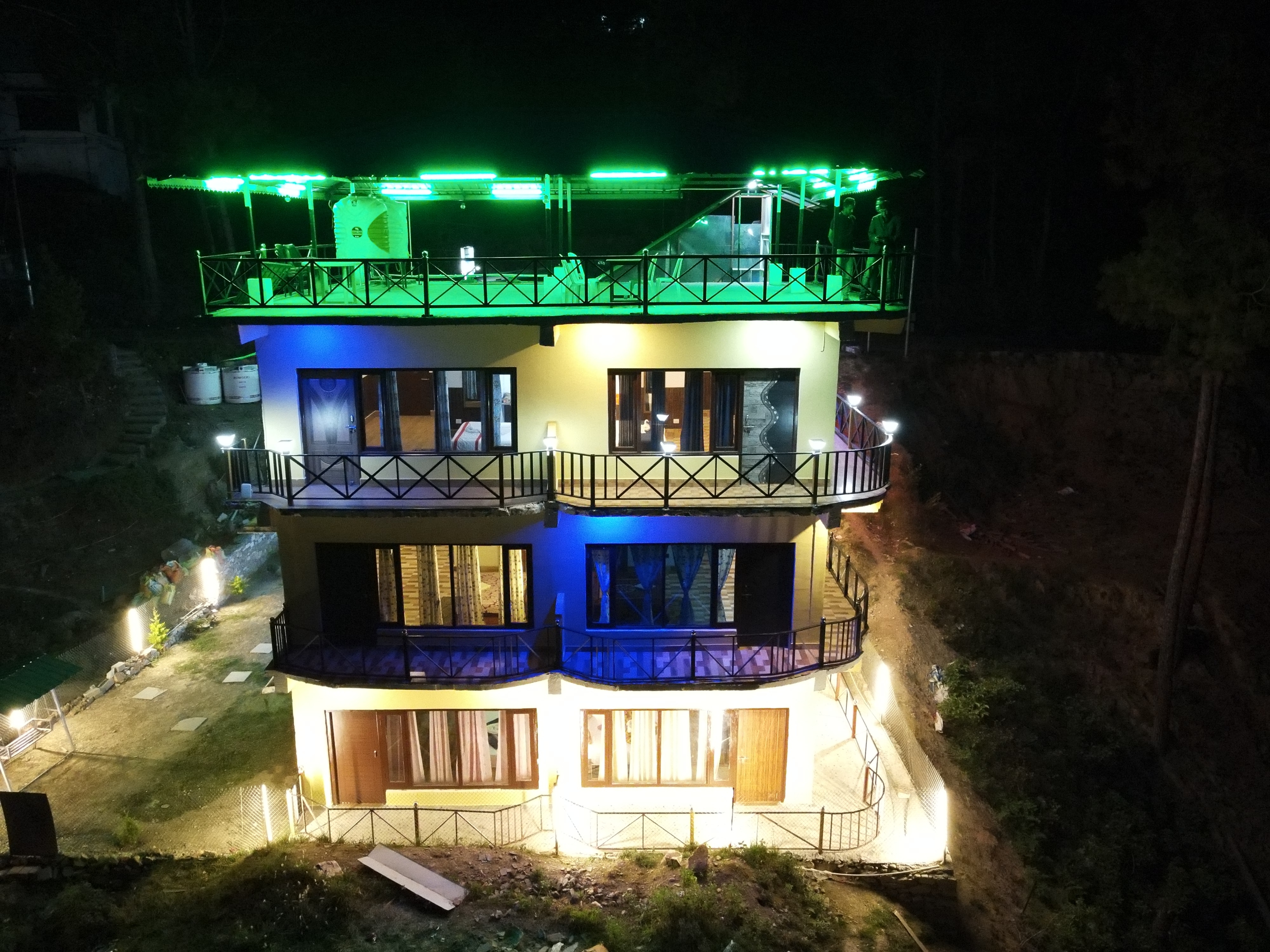 Vaishnavi Paradise Hotel Restaurant