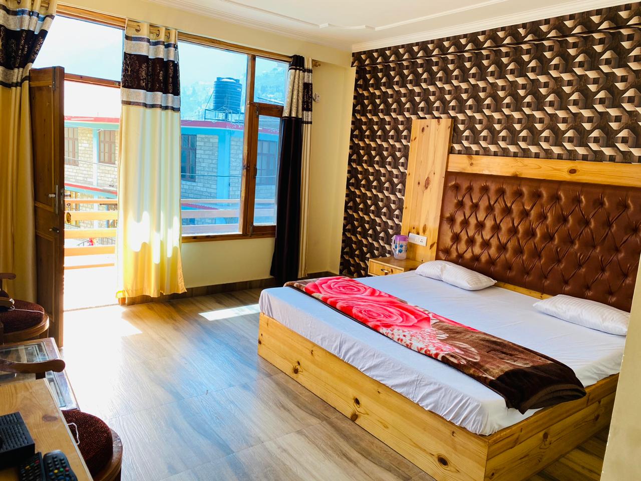 The Timer Inn Timber Inn Villa 𝗕𝗢𝗢𝗞 Manali Hotel