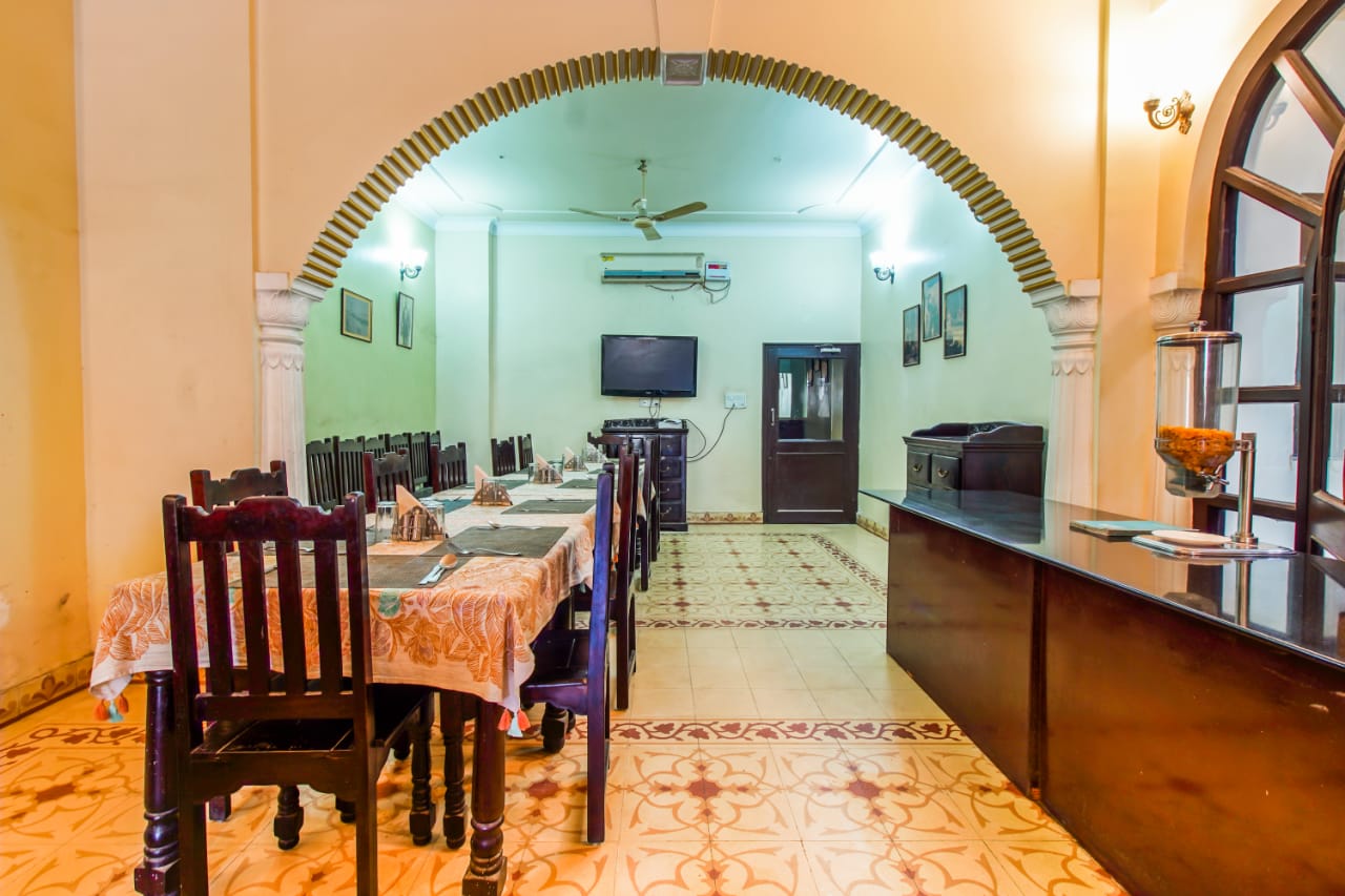 Utsav Niwas Restaurant