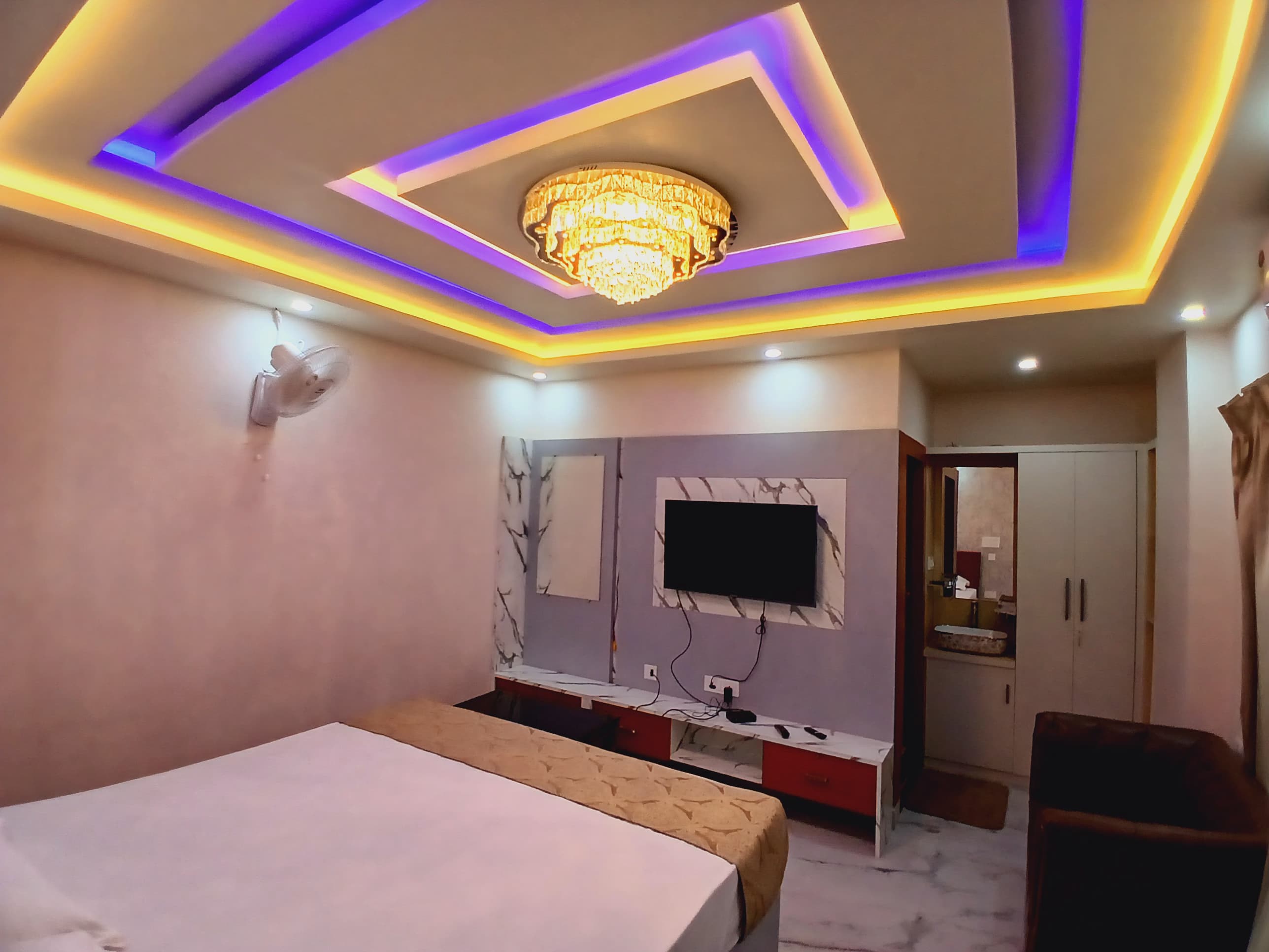 Hunny Bell Stay n Banquet Hotel Patna | Book Hotel with Up to 25% OFF