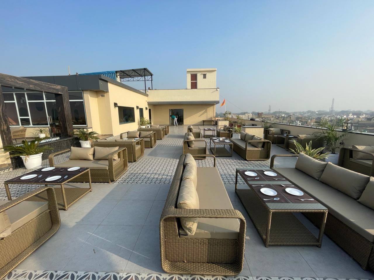 Crystal park Restaurant