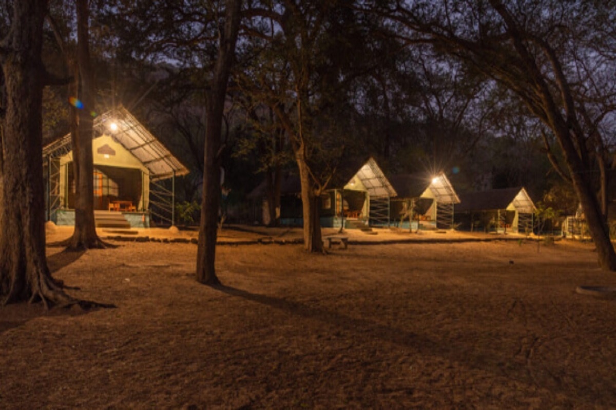 Galibore Nature Camp by Jungle Lodges - Tap to explore photos