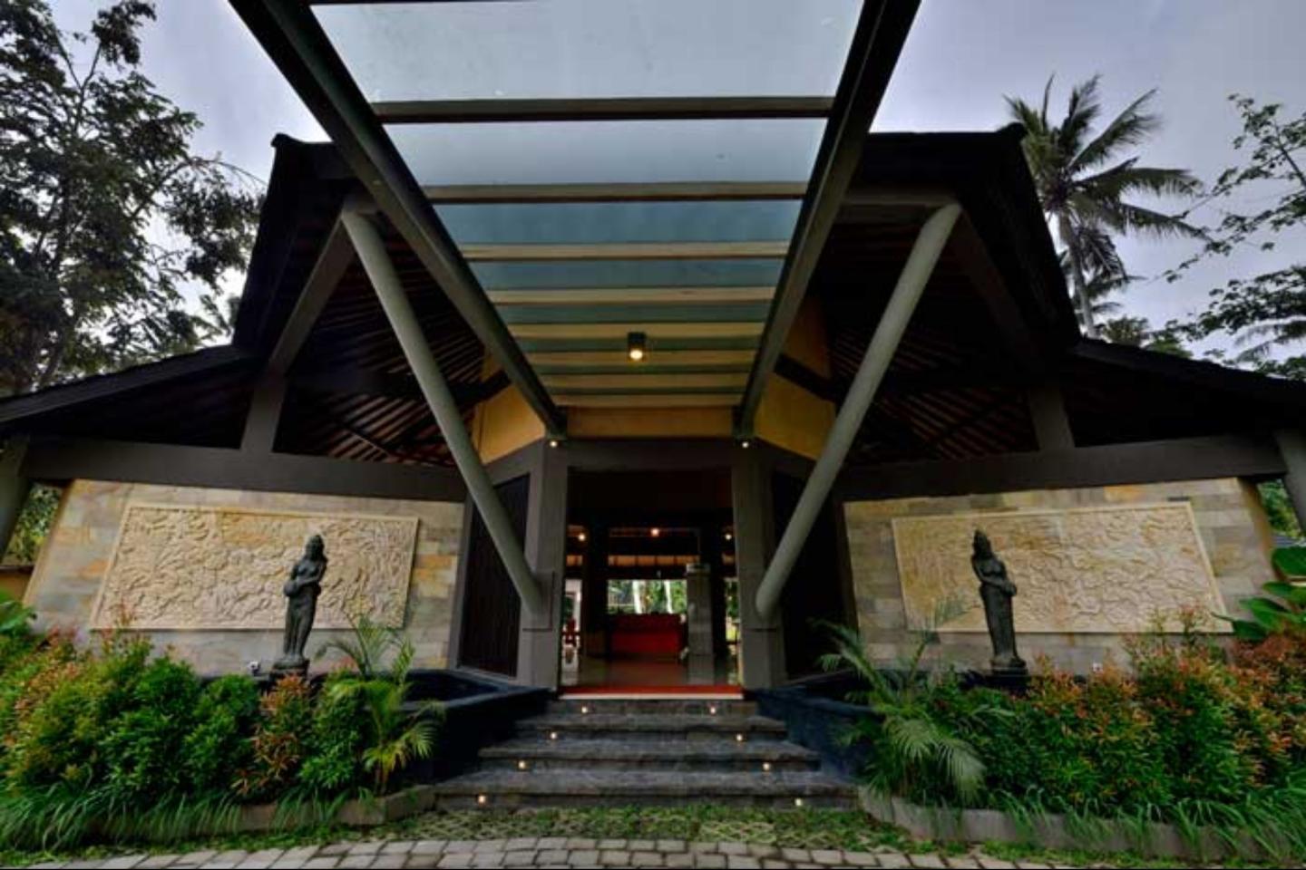 Gino Feruci Villa Ubud
