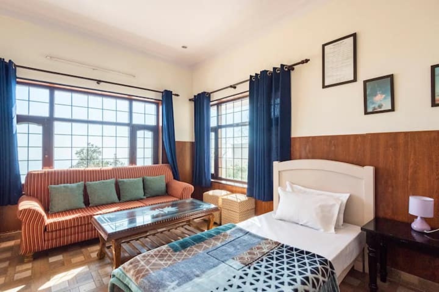 Deodar Cottage : Scenic view, next to nature 𝗕𝗢𝗢𝗞 Mussoorie Cottage