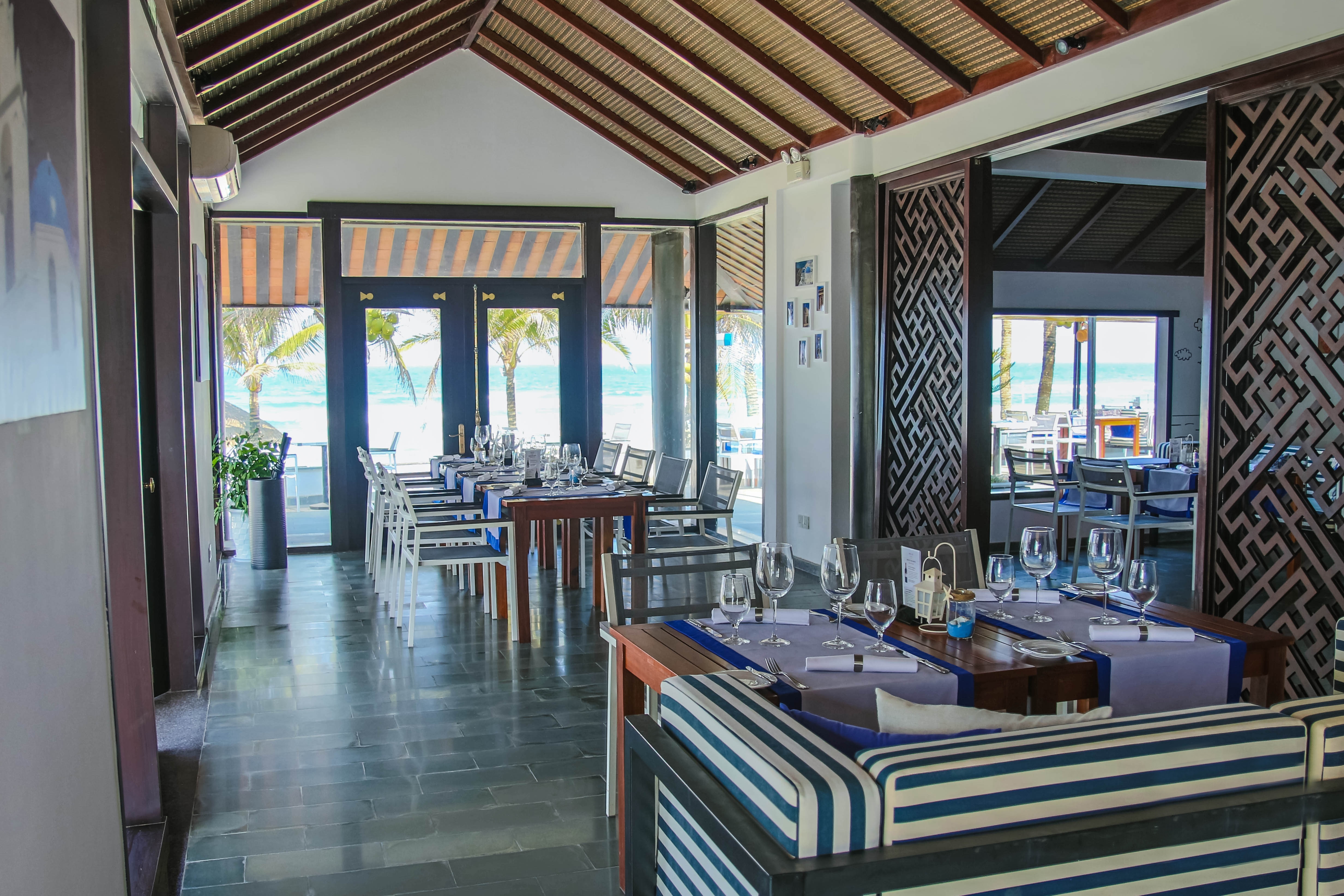 Breeza restaurant