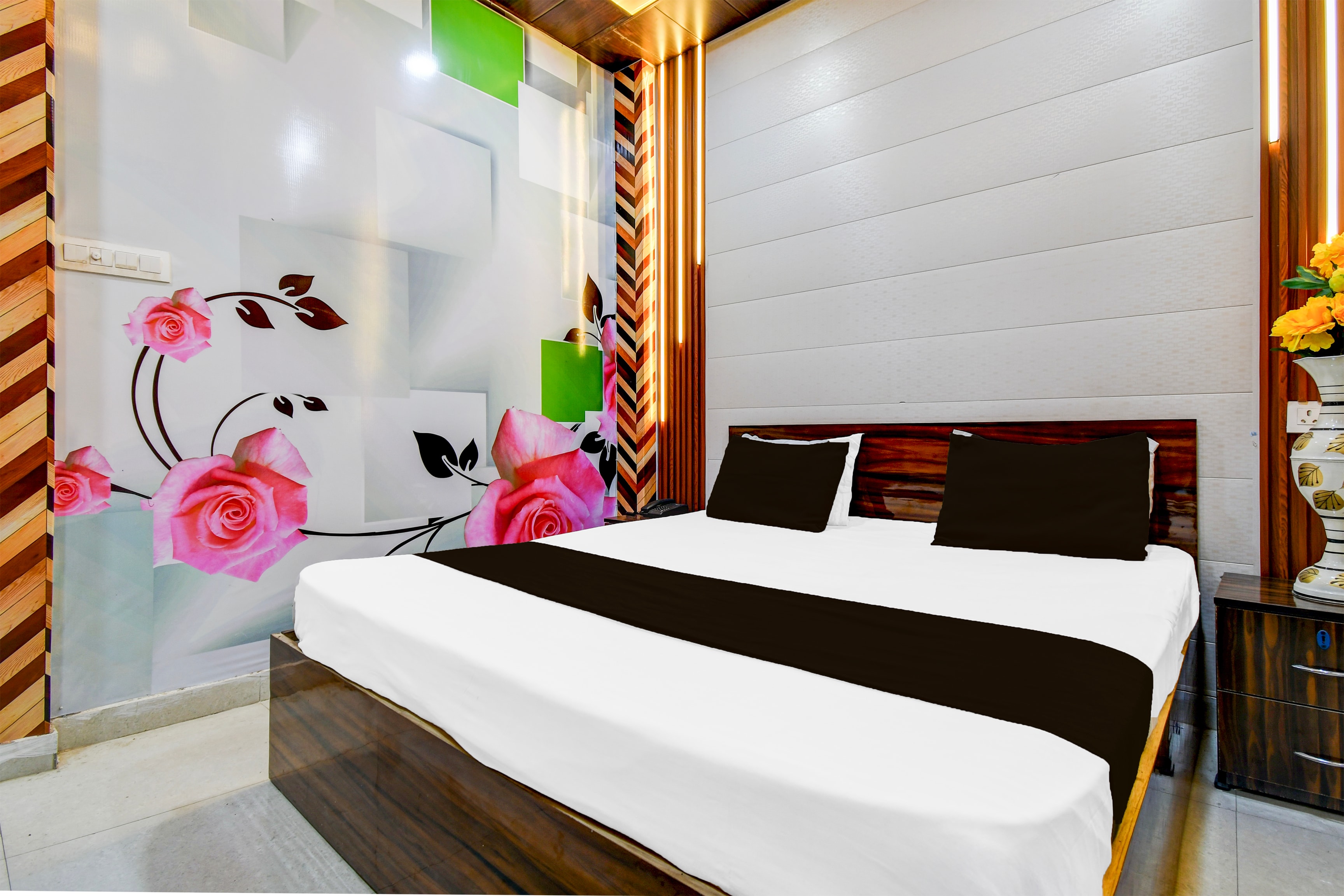 HOTEL O THE GRAND SUNRISE Kanpur - Reviews, Photos & Offer