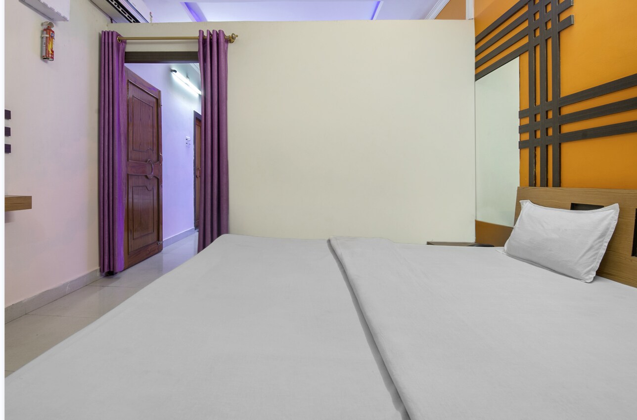 Hotel O Three Lamps Junction Vizianagaram Restaurant