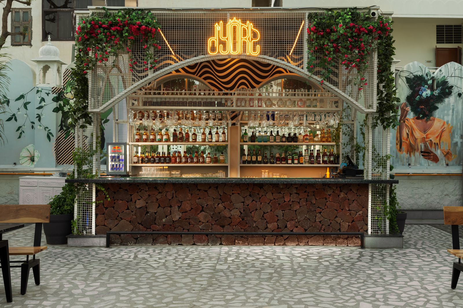 D'yore Bar & Cafe