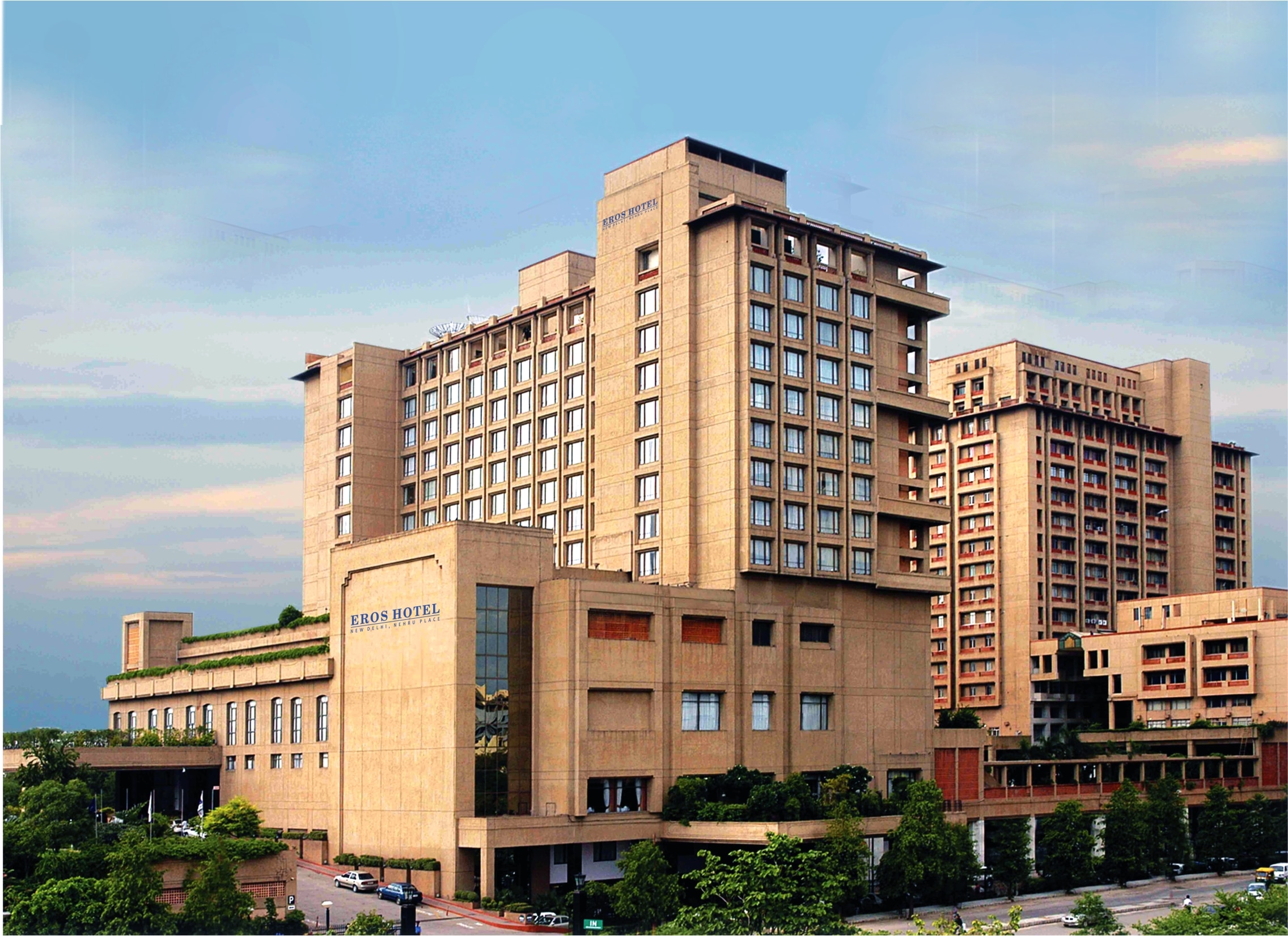 Eros Hotel New Delhi ,Nehru Place 𝗕𝗢𝗢𝗞 Delhi Hotel