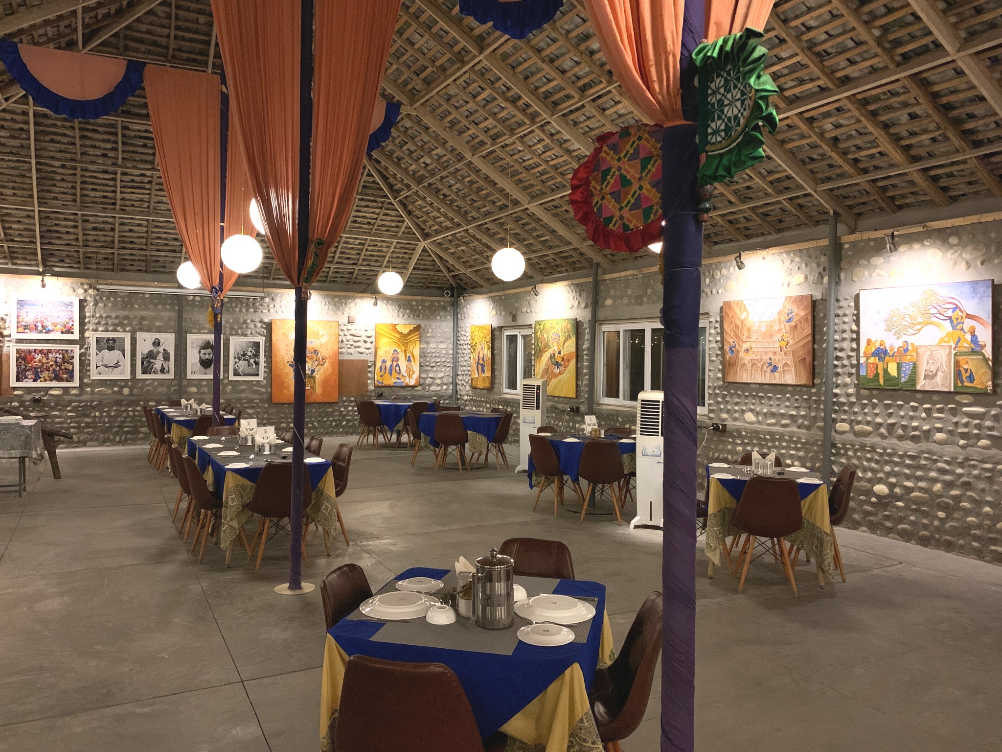 Dinning Gallery