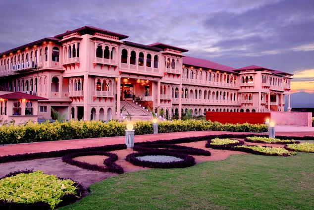 Holiday Village Resort & Spa - Nh 8, Gandhidham