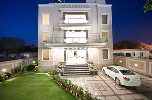 Hotel Aadhar - Dlf Phase 2, Gurgaon