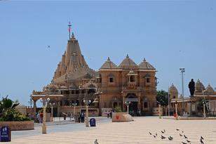 Hotel Dreamland Somnath Reviews Photos Offers Nearest Temple
