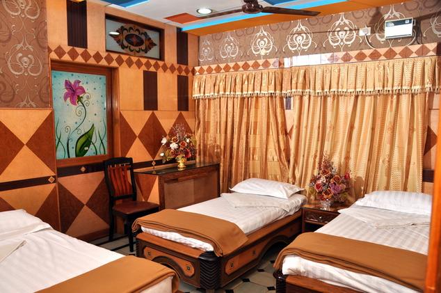 Book Hotel Shri Swarnas Palace Tiruchirappalli At Redbusin - 
