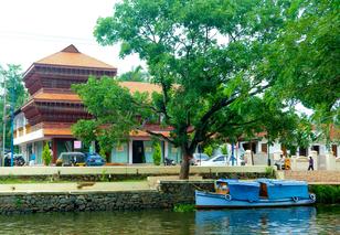 Hotel Sisir Palace - Finishing Point Road, Alleppey