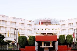 Hotels In Agra Book 448 With Upto 50 Off 149 Howard Plaza The Fern Agra Fatehabad Road