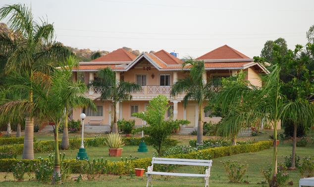 Kishkinda Heritage Resort - Hampi River Road, Hampi