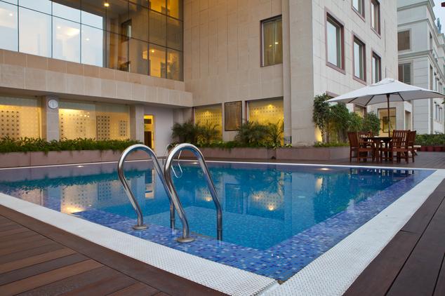 Swimming pool deals in gurgaon