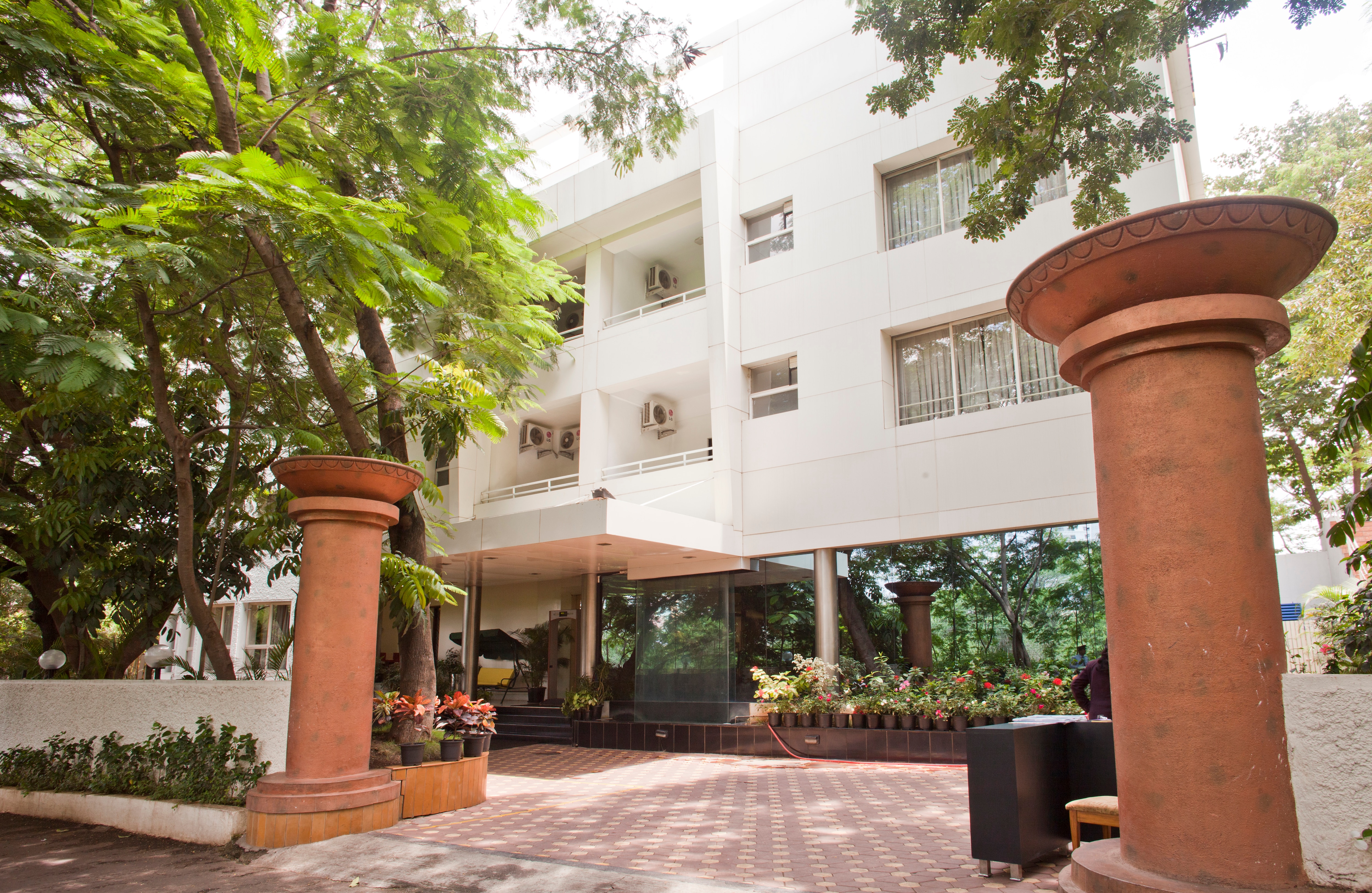 Phoenix Hotel ( Wi-Fi Complimentary), Pune Phoenix Hotel ( Wi-Fi Complimentary), Pune